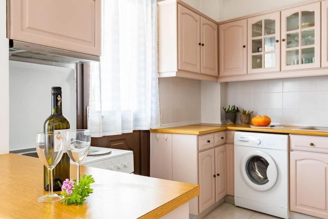 Cath'S Guesthouse Szkópelosz Kültér fotó