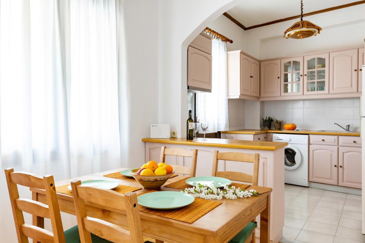 Cath'S Guesthouse Szkópelosz Kültér fotó